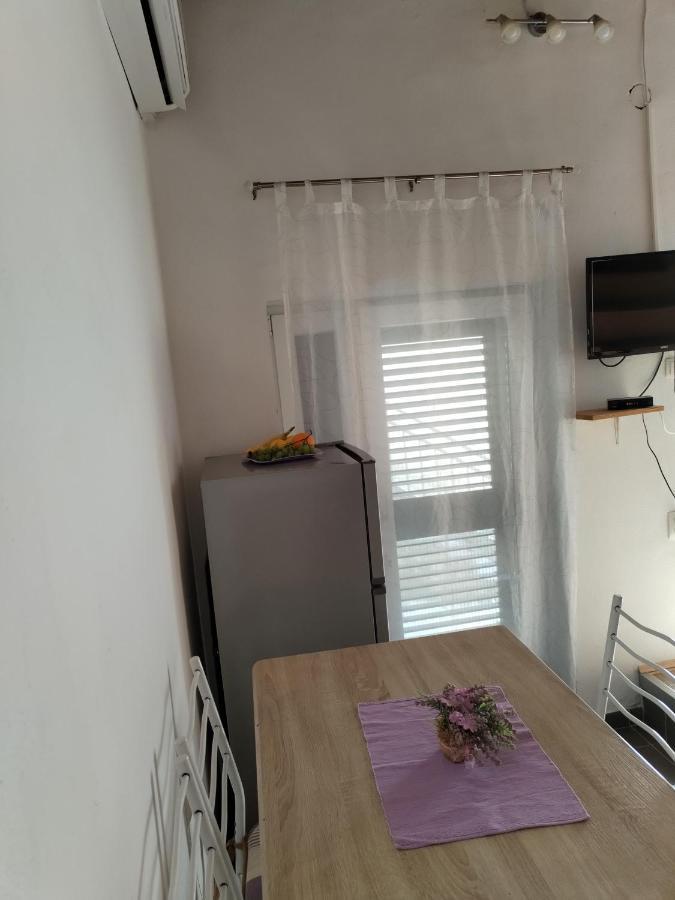 Ema Apartment Prvic Sepurine Exterior foto